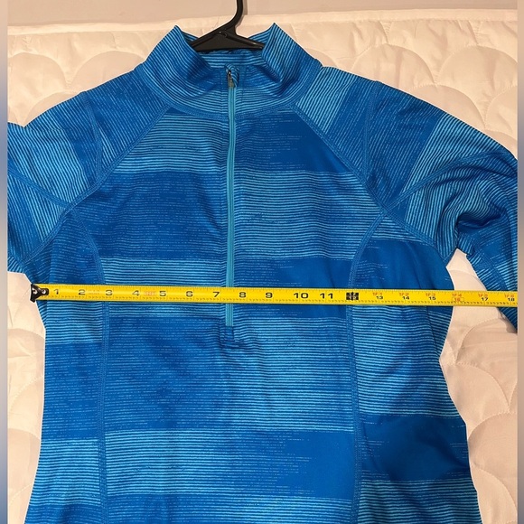 Reebok Women’s Long Sleeve Athletic Quarter-Zip – Size Medium - Picture 8 of 11